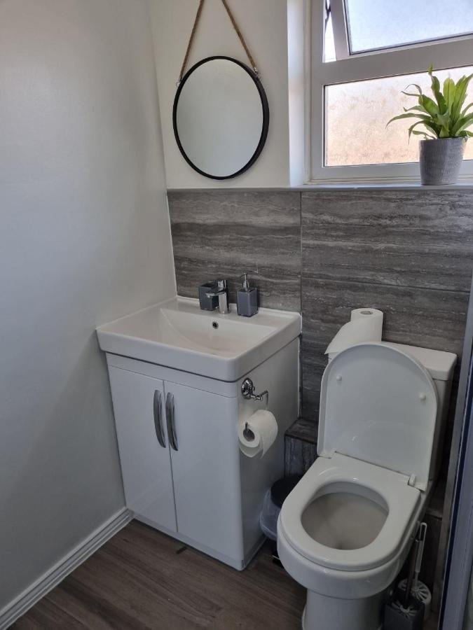 Centrally Located W/ Free Parking & Smart Tv Leeds  Extérieur photo