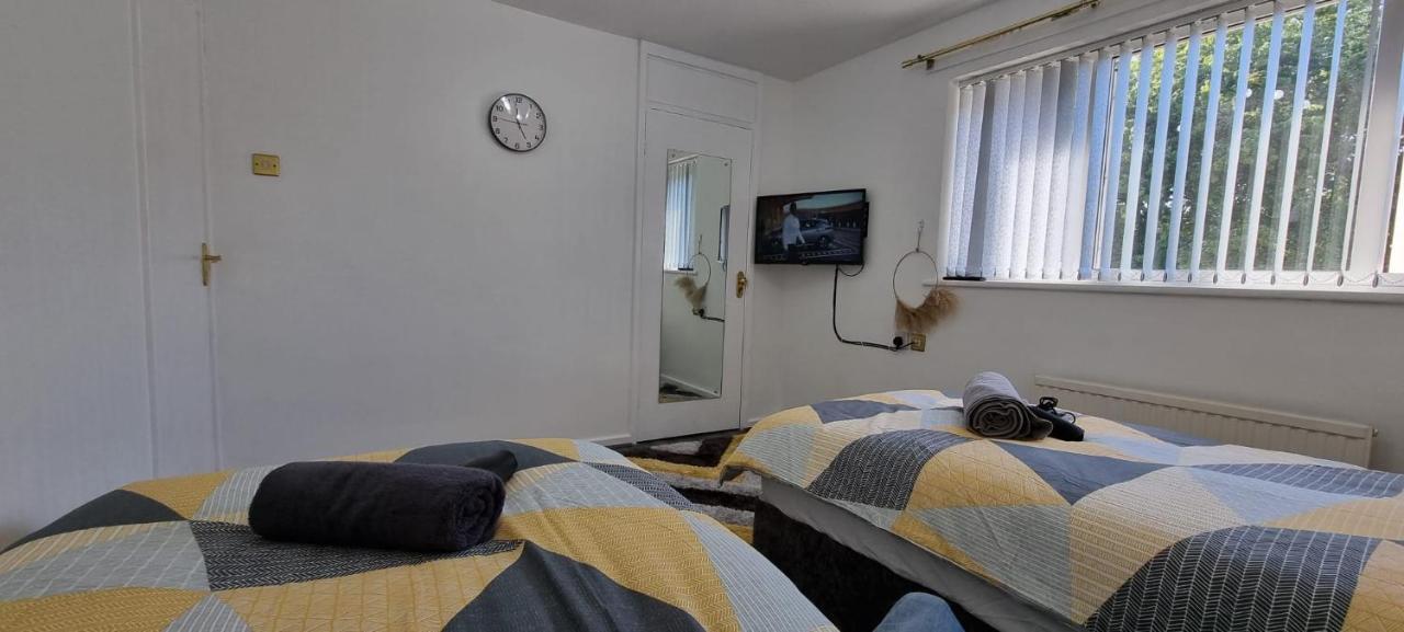Centrally Located W/ Free Parking & Smart Tv Leeds  Extérieur photo