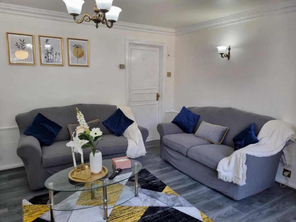 Centrally Located W/ Free Parking & Smart Tv Leeds  Extérieur photo