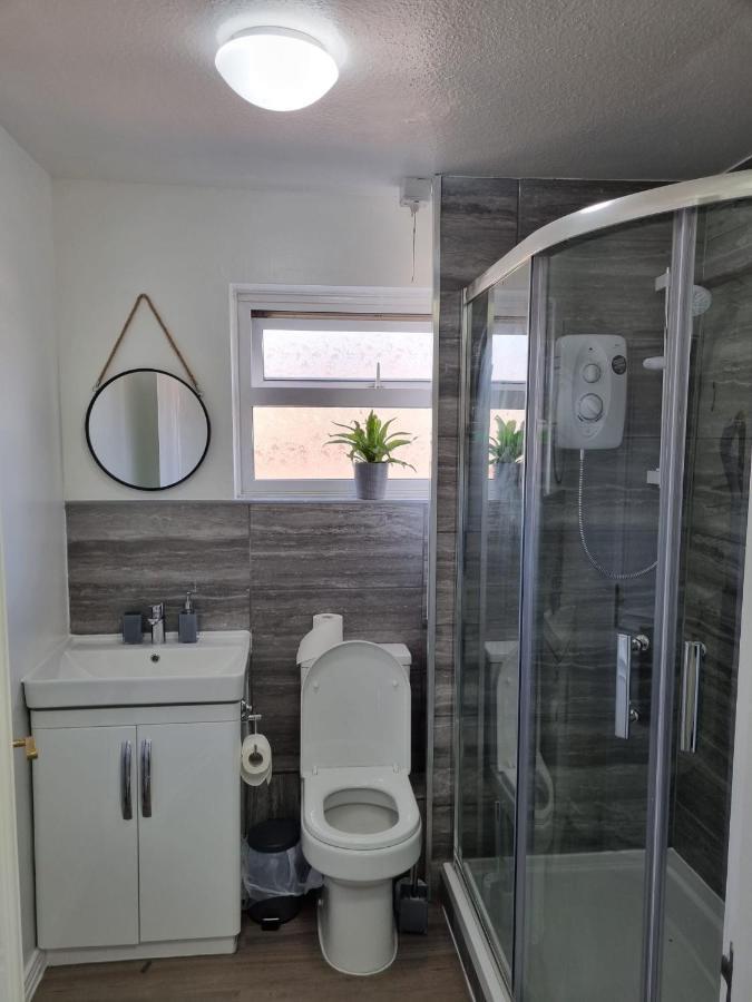 Centrally Located W/ Free Parking & Smart Tv Leeds  Extérieur photo